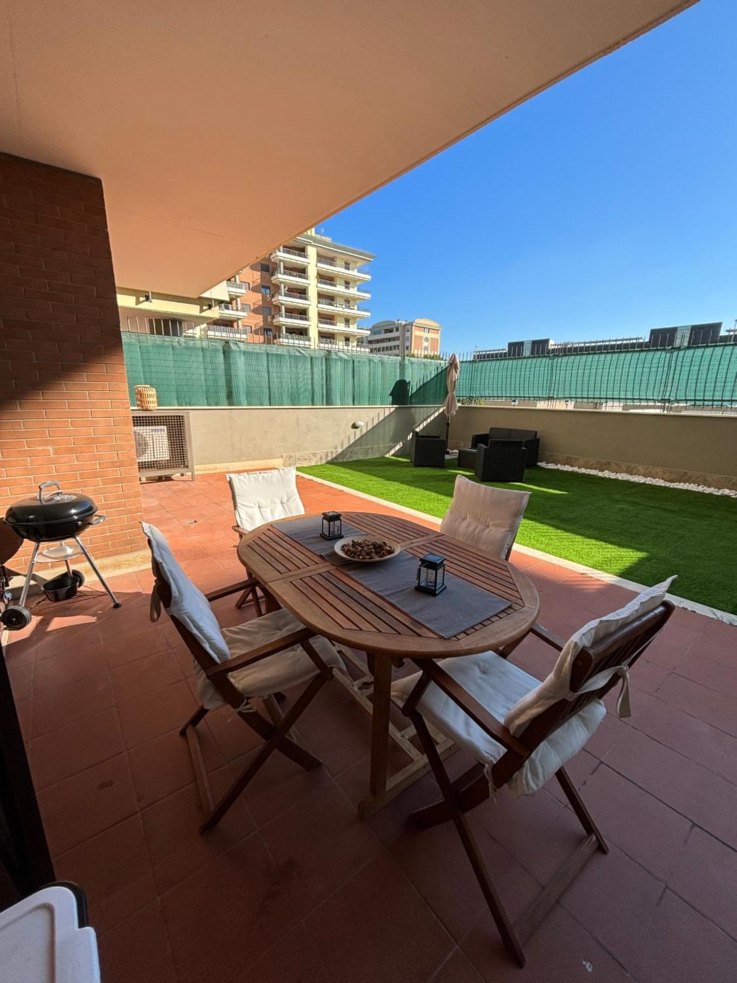 The Garden Suite Airport Ponte Galeria Exterior foto